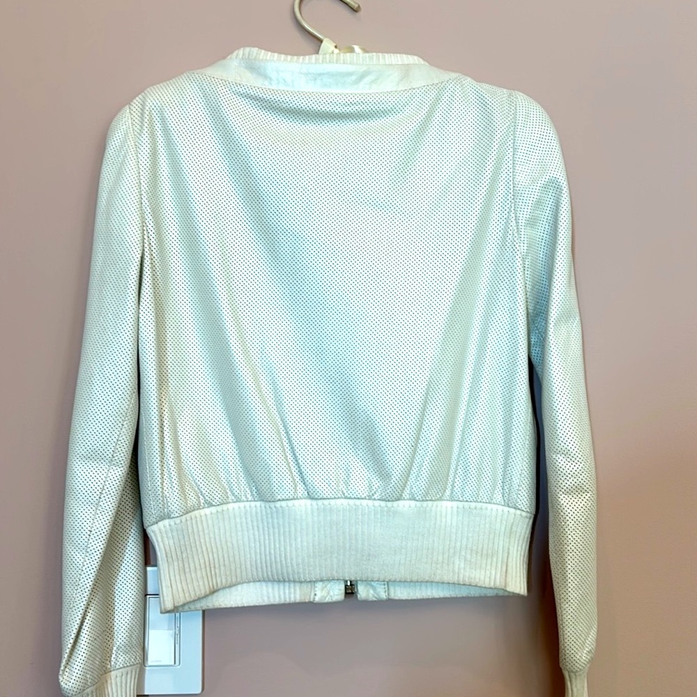 St.John Couture percolated white leather jacket size 2 - Picture 3 of 11